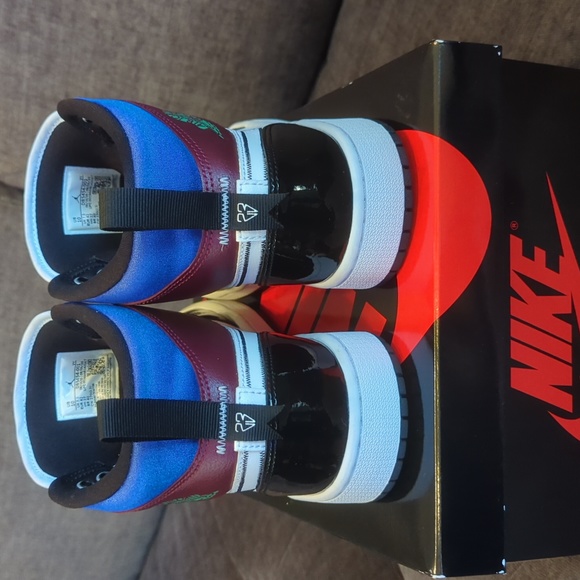 SE Black White Multi-Color Jordan 1 Mid - Picture 4 of 8